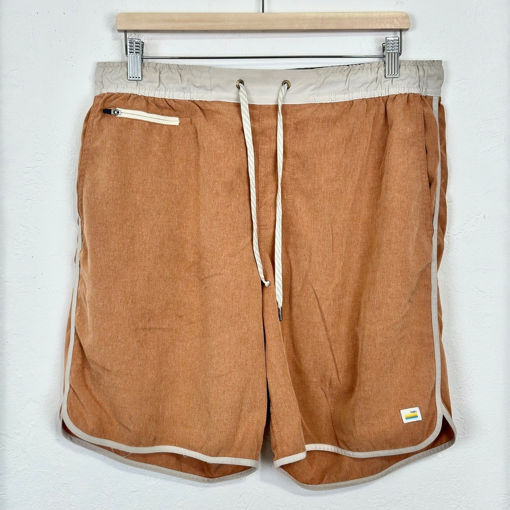 Vuori Mens Banks Shorts 7" Size Large Unlined Performance Workout Train Athletic